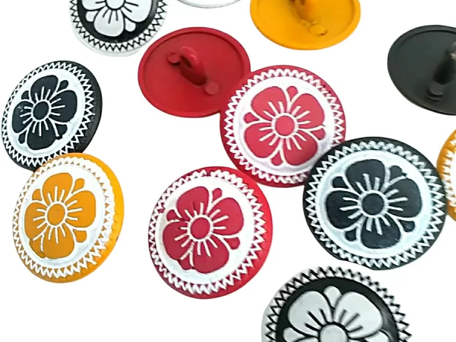 metal shank buttons