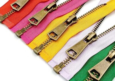 Metal Zippers – Premium Quality Zippers for Garments, Bags & Accessories