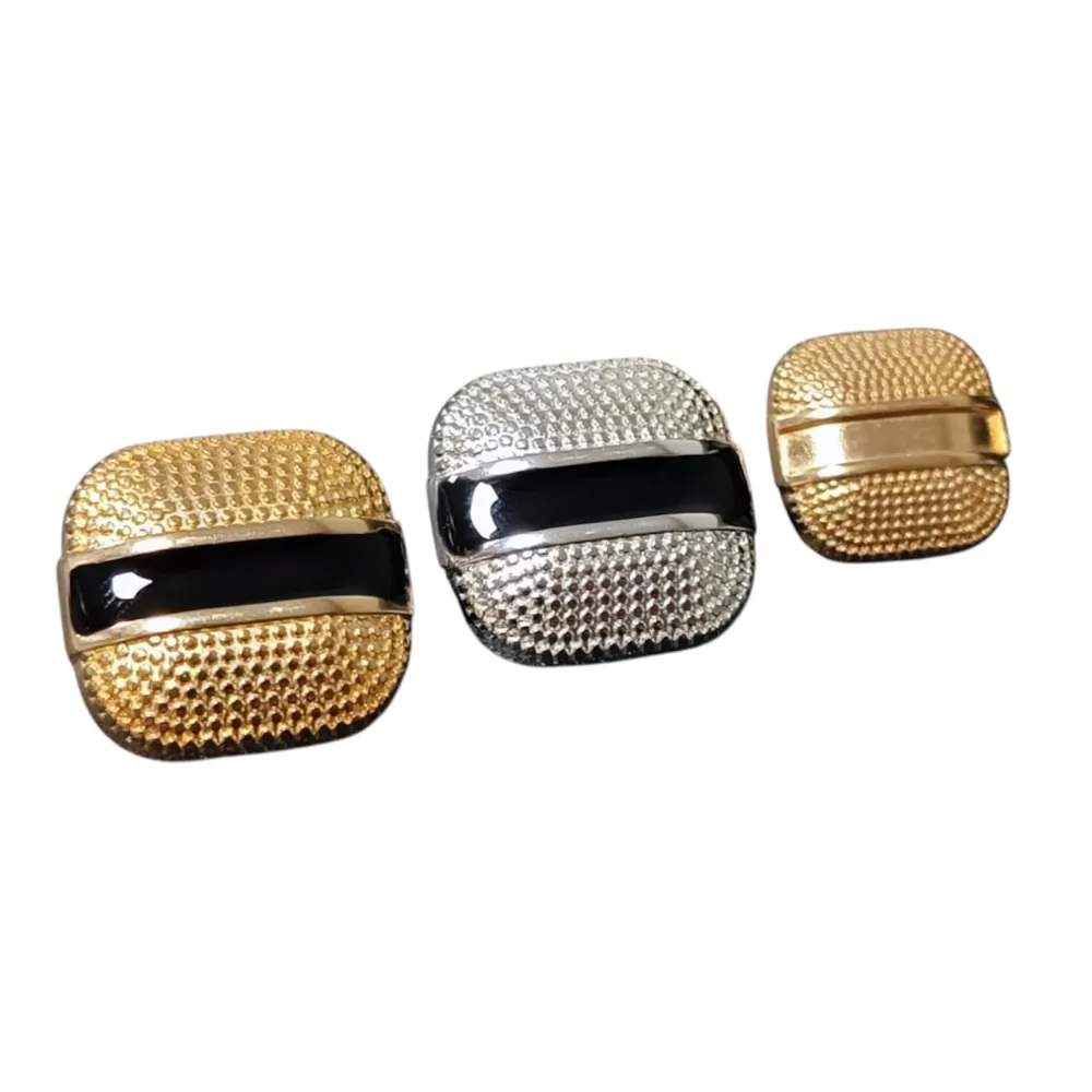 Luksusowe guziki metalowe w stylu biżuteryjnym z elementami Swarovski – 17